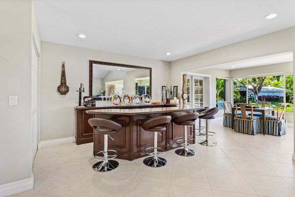 Dining room, Interior, Recessed Lighting
