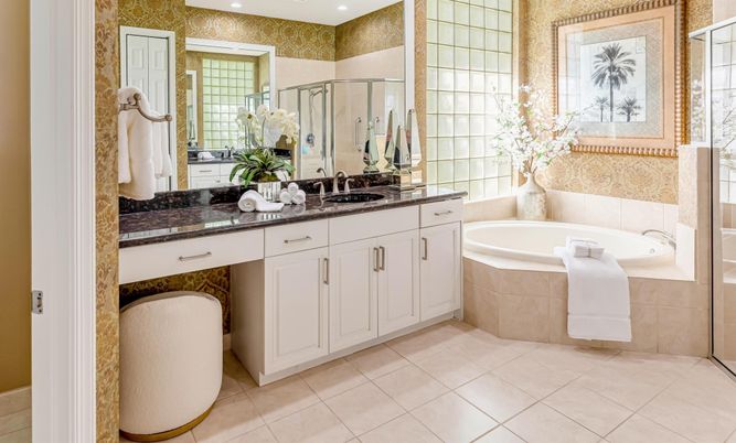 Bathroom, Dual Sink Vanities, Interior, Recessed Lighting