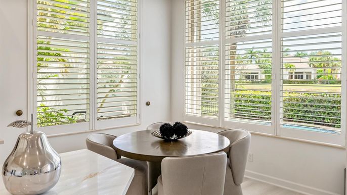 Dining room, Interior