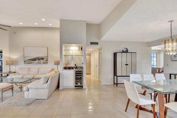 Chandelier, Dining room, Interior, Living room, Recessed Lighting
