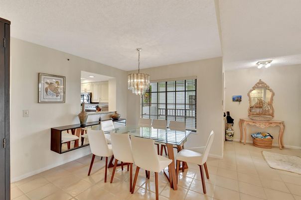 Chandelier, Dining room, Interior, Kitchen