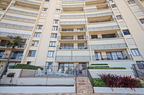 Exterior, Facade, Condo Building