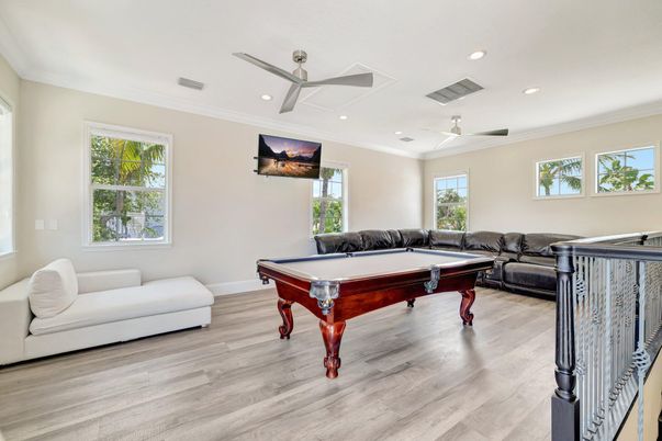 Billiard Table, Game Room, Interior, Living room, Recessed Lighting, Wood Texture Flooring