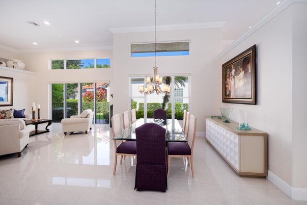 Chandelier, Dining room, Interior, Living room, Pendant Lights, Recessed Lighting