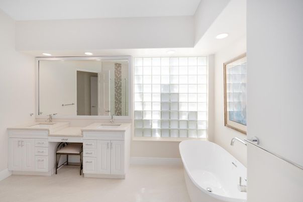 Bathroom, Dual Sink Vanities, Free Standing Baths, Interior, Recessed Lighting
