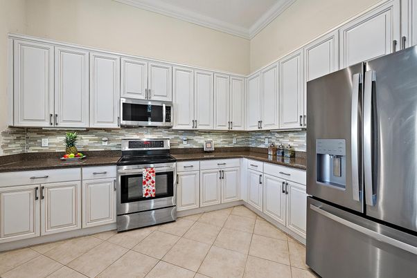 Interior, Kitchen, Stainless Steel Appliances