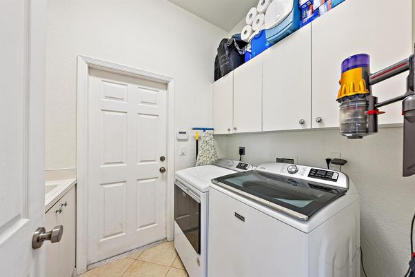 Interior, Washer