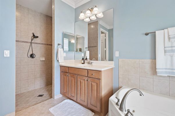 Bathroom, Dual Sink Vanities, Interior