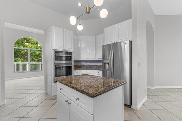 Interior, Kitchen, Pendant Lights, Stainless Steel Appliances