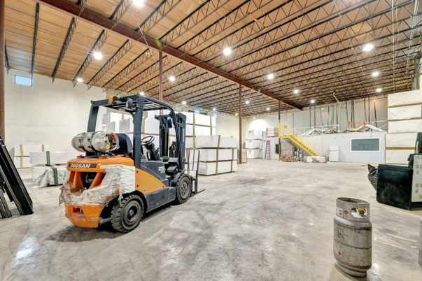 Fitness Equipment, Interior, Recessed Lighting