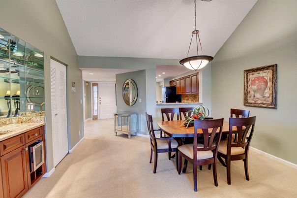 Dining room, Interior, Pendant Lights, Recessed Lighting