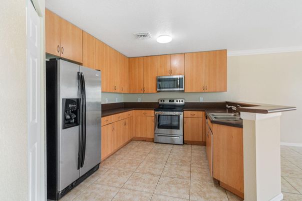 Interior, Kitchen, Stainless Steel Appliances