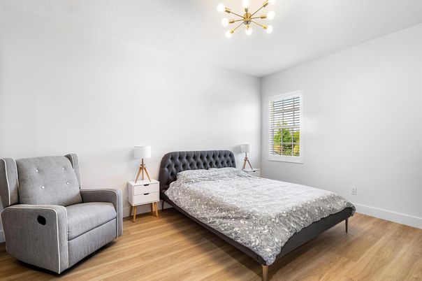 Bedroom, Interior, Pendant Lights, Wood Texture Flooring
