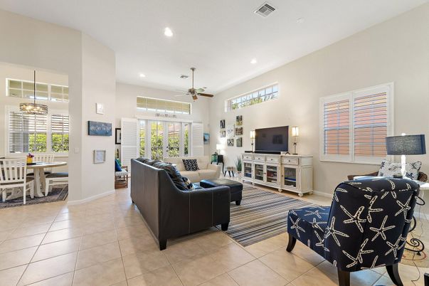 Dining room, Interior, Living room, Recessed Lighting