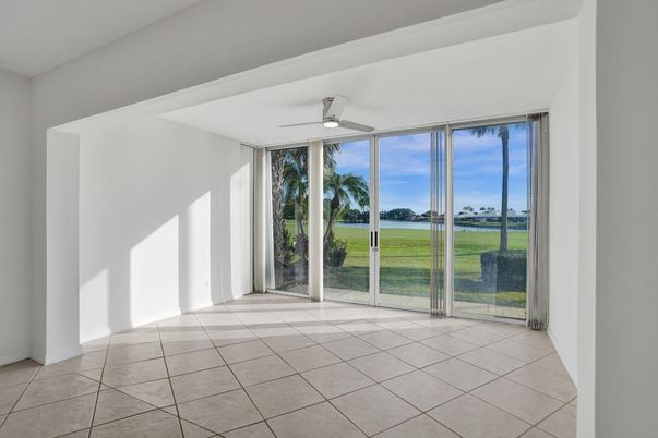 Empty room, Interior, Sun Room