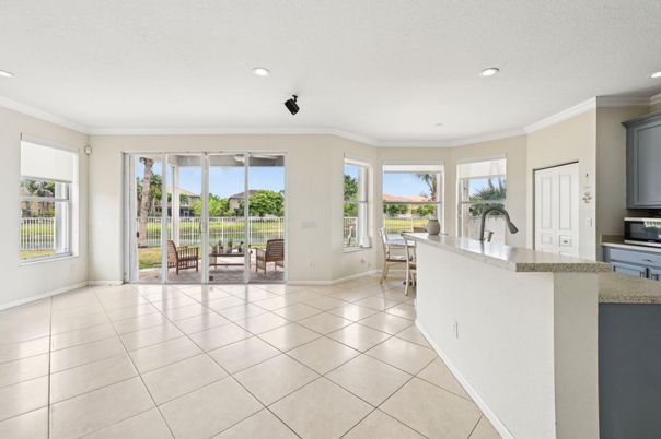 Dining room, Interior, Kitchen, Recessed Lighting