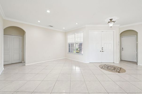 Empty room, Interior, Recessed Lighting