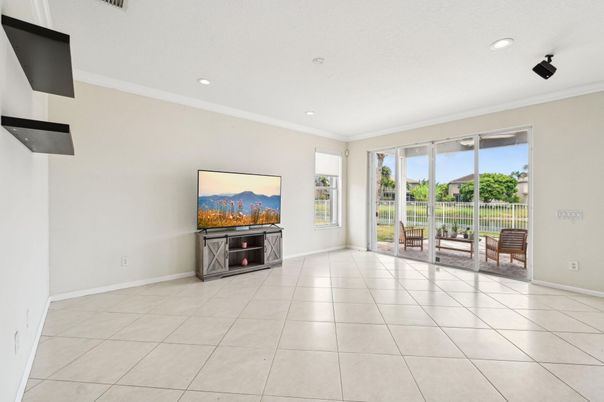 Empty room, Fireplace, Interior, Recessed Lighting