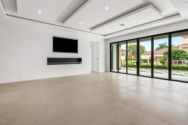 Empty room, Interior, Recessed Lighting