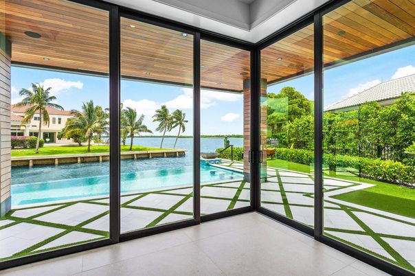 Interior, Pool, Sun Room, Water