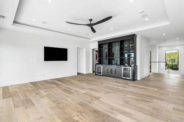 Interior, Recessed Lighting, Wood Texture Flooring