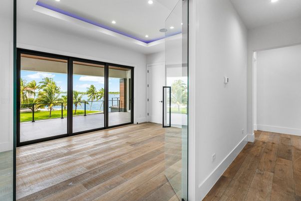 Empty room, Interior, Recessed Lighting, Water, Wood Texture Flooring
