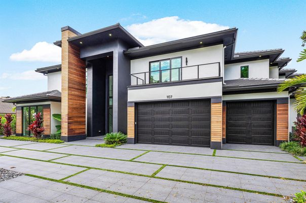 Attached, Exterior, Facade, Modern