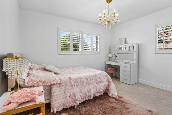 Bedroom, Chandelier, Interior