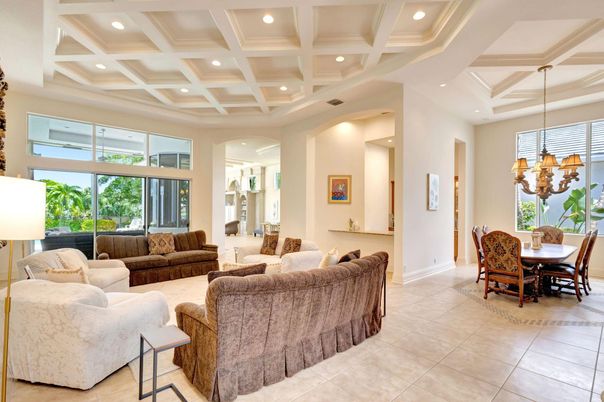 Chandelier, Dining room, Interior, Living room, Pendant Lights, Recessed Lighting