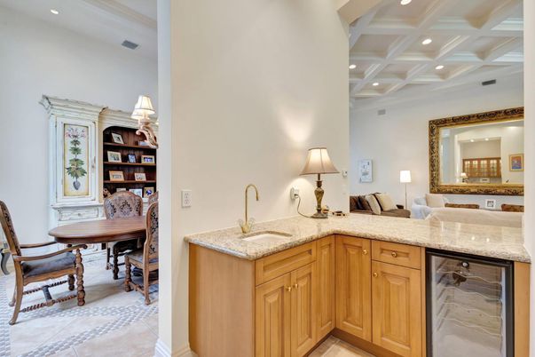 Dining room, Interior, Recessed Lighting