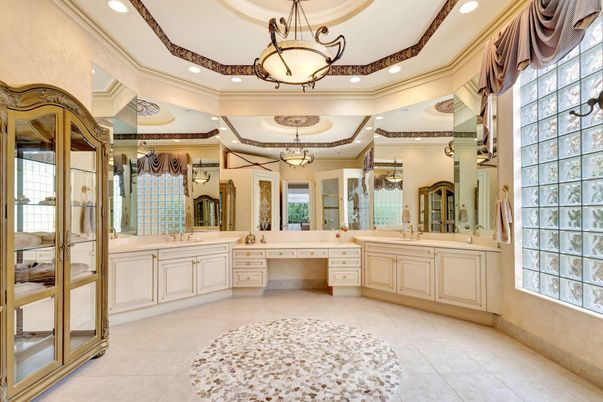 Bathroom, Dual Sink Vanities, Interior, Pendant Lights, Recessed Lighting