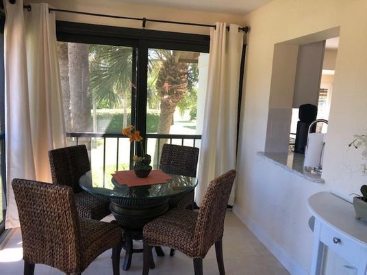 Dining room, Interior