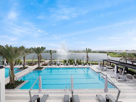 Exterior, Pool, Water