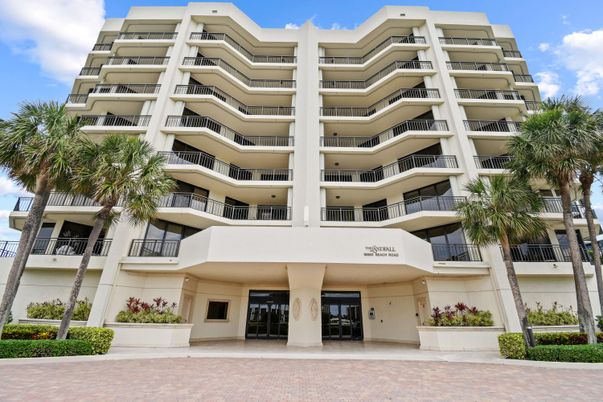 Exterior, Facade, Condo Building