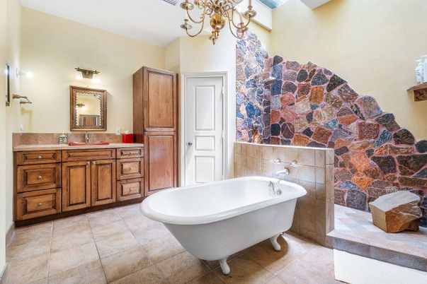 Bathroom, Dual Sink Vanities, Free Standing Baths, Interior