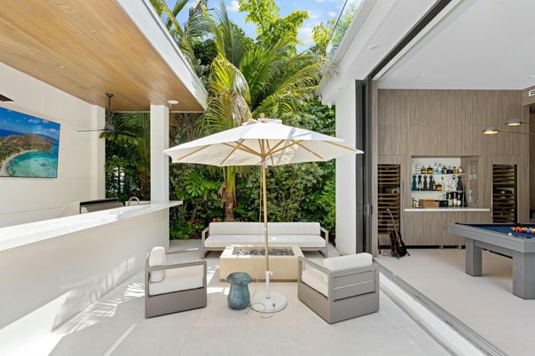 Billiard Table, Exterior, Game Room
