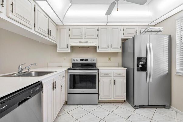 Interior, Kitchen, Stainless Steel Appliances