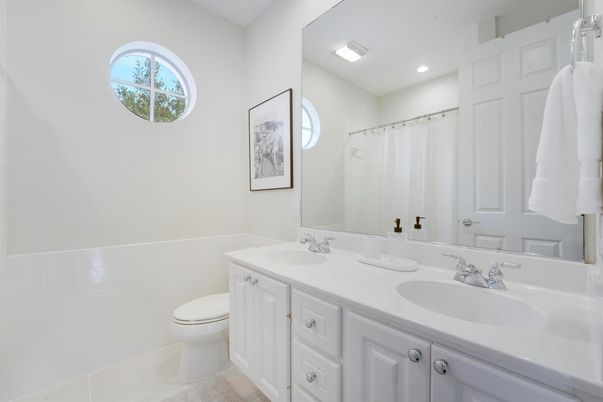 Bathroom, Dual Sink Vanities, Interior, Recessed Lighting