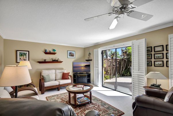Fireplace, Interior, Living room
