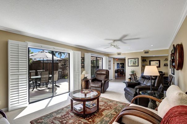 Dining room, Interior, Living room, Recessed Lighting