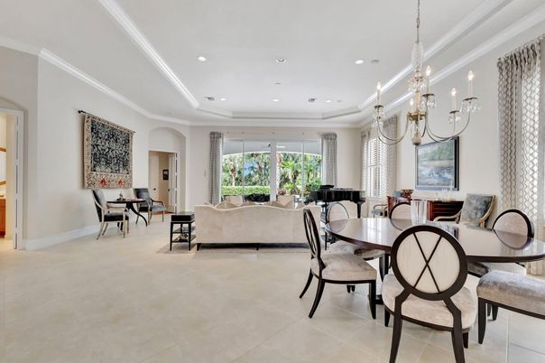Chandelier, Dining room, Interior, Living room, Recessed Lighting