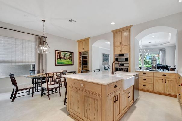 Dining room, Interior, Kitchen, Pendant Lights, Recessed Lighting, Stainless Steel Appliances