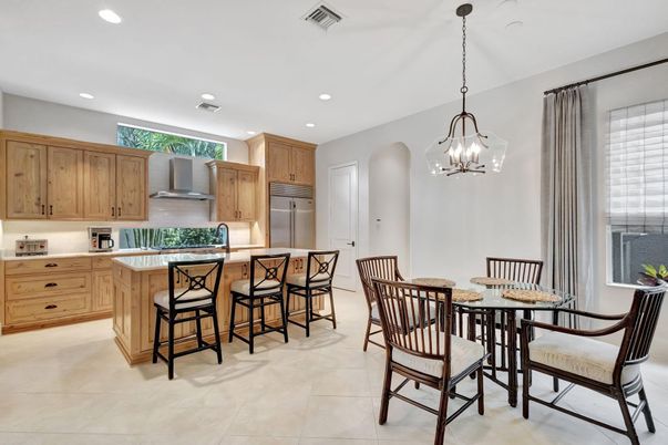 Dining room, Interior, Kitchen, Pendant Lights, Recessed Lighting, Stainless Steel Appliances