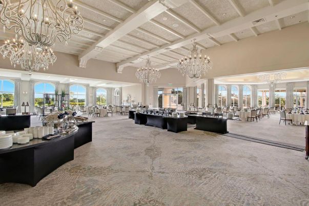Chandelier, Dining room, Interior, Living room, Recessed Lighting