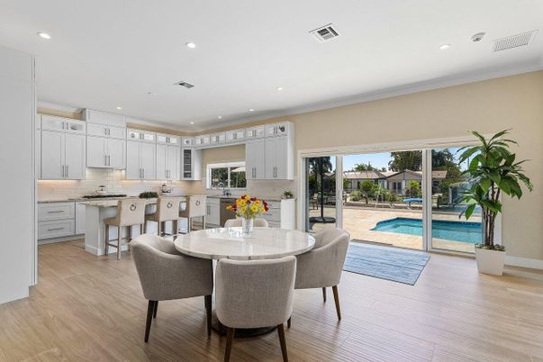 Dining room, Interior, Kitchen, Recessed Lighting, Wood Texture Flooring