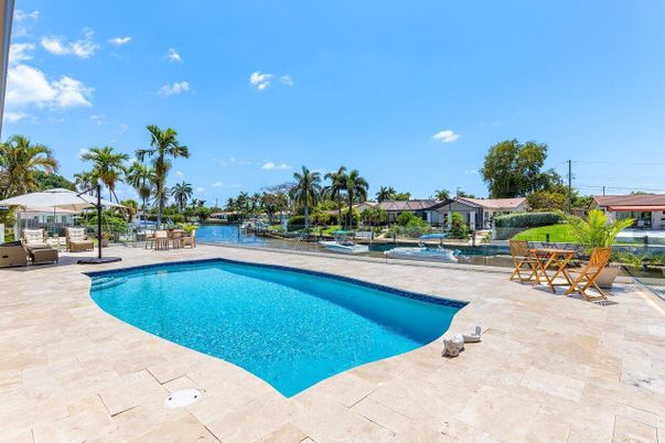 Exterior, Pool, Water