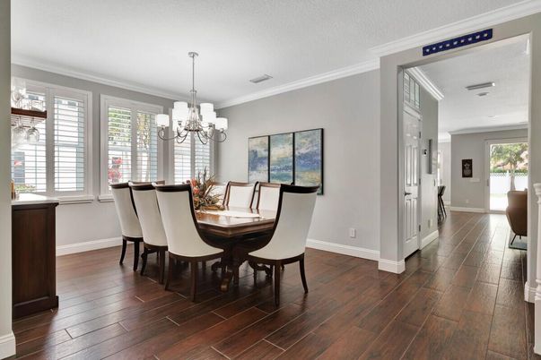 Chandelier, Dining room, Interior, Recessed Lighting, Wood Texture Flooring