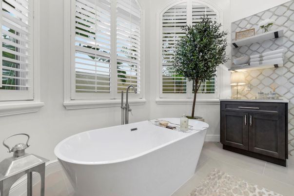 Bathroom, Free Standing Baths, Interior