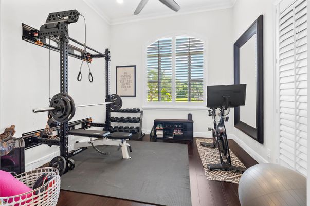Fitness Equipment, Interior, Recessed Lighting, Wood Texture Flooring