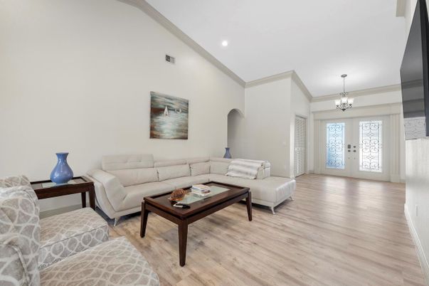 Chandelier, Interior, Living room, Recessed Lighting, Wood Texture Flooring